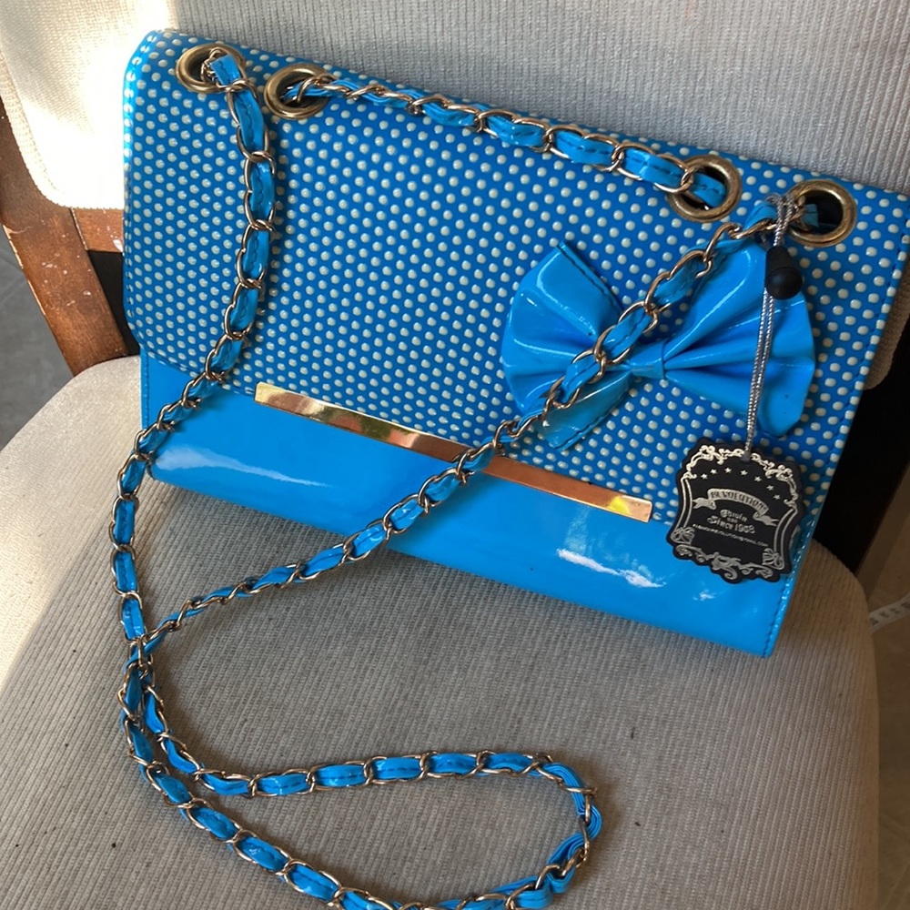 Blue and white polkadot vintage style bow purse